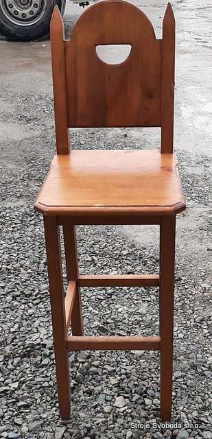 Barová stolička zámecká - masiv  (Barova stolicka zamecka masiv.jpg)